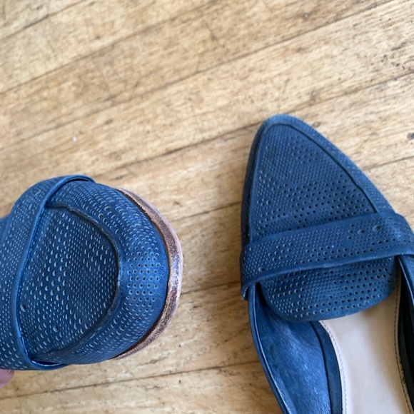 Vince Camuto blue suede pointed toe mules women’s size 7 - Picture 2 of 4